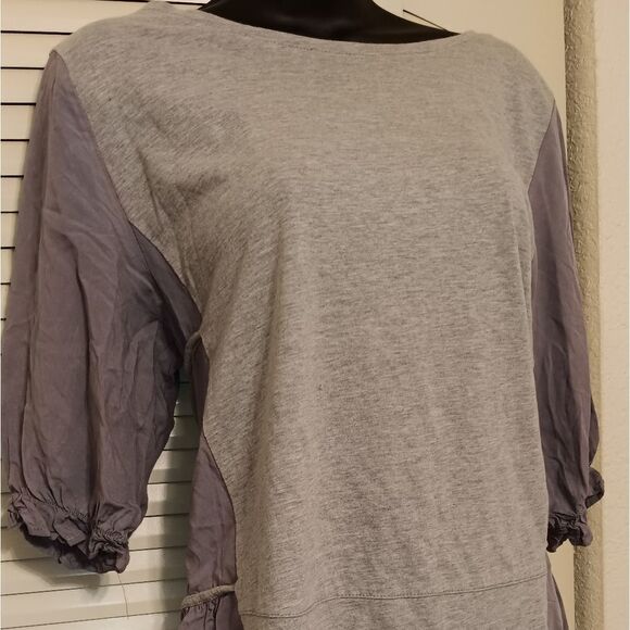 Luxurious Gray casual top- feels like raw silk - Picture 2 of 8